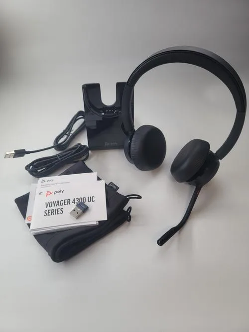 Casti Call Center Poly Voyager 4320 UC — Recenzie completă și verdict despre performanță și calitate